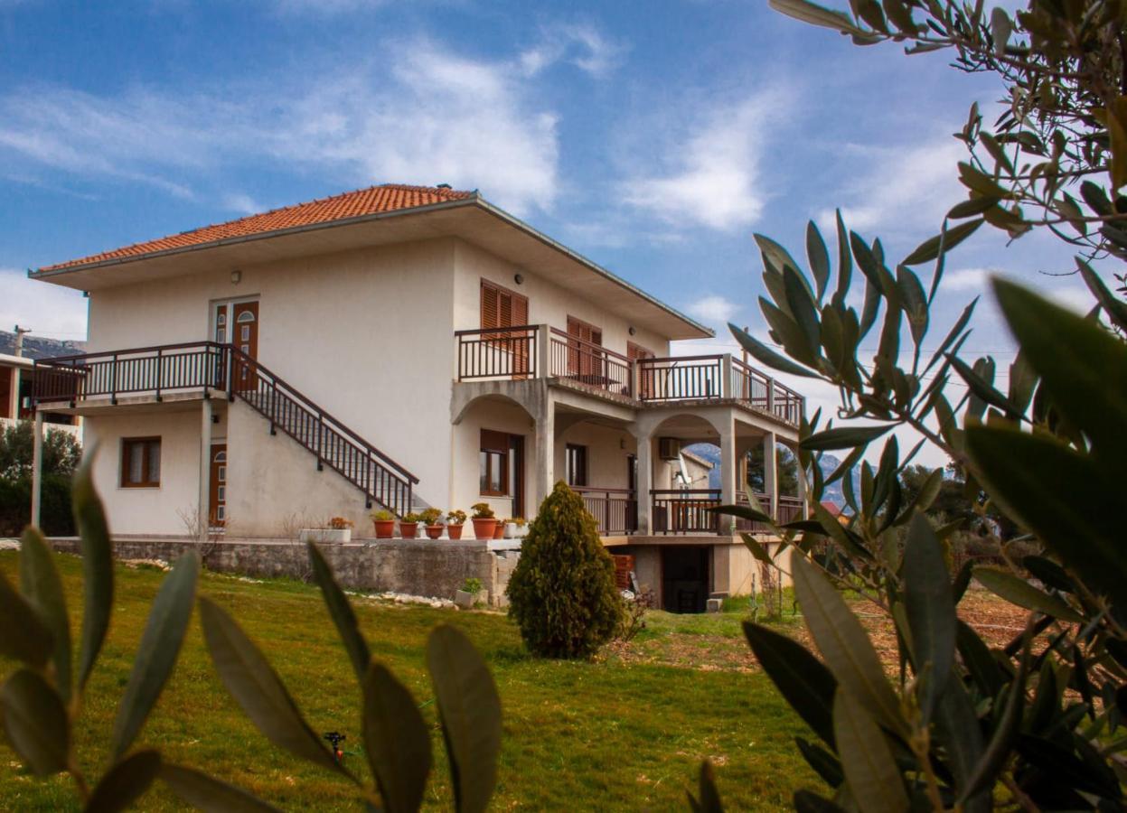 Apartment Juric Kaštel Novi Exteriér fotografie