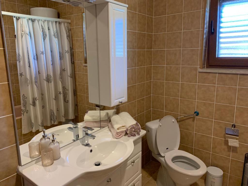 Apartment Juric Kaštel Novi Exteriér fotografie